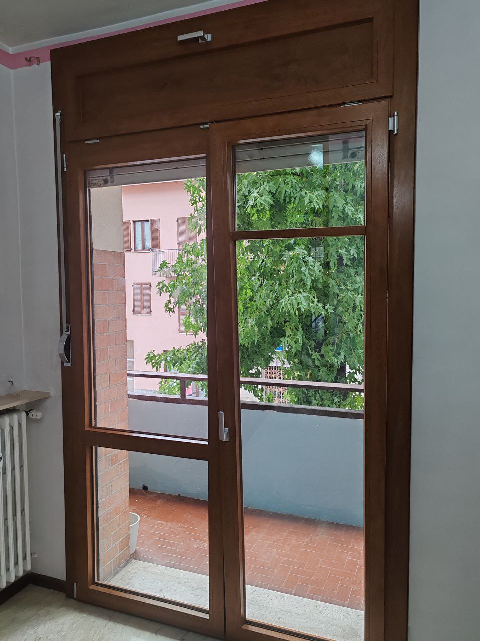 Sostituzione serramenti in PVC a tutta altezza in un appartamento ad Asti